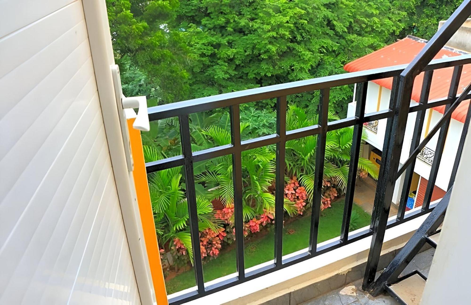 Le Holiday Inn ปอนดิเชอรี ภายนอก รูปภาพ